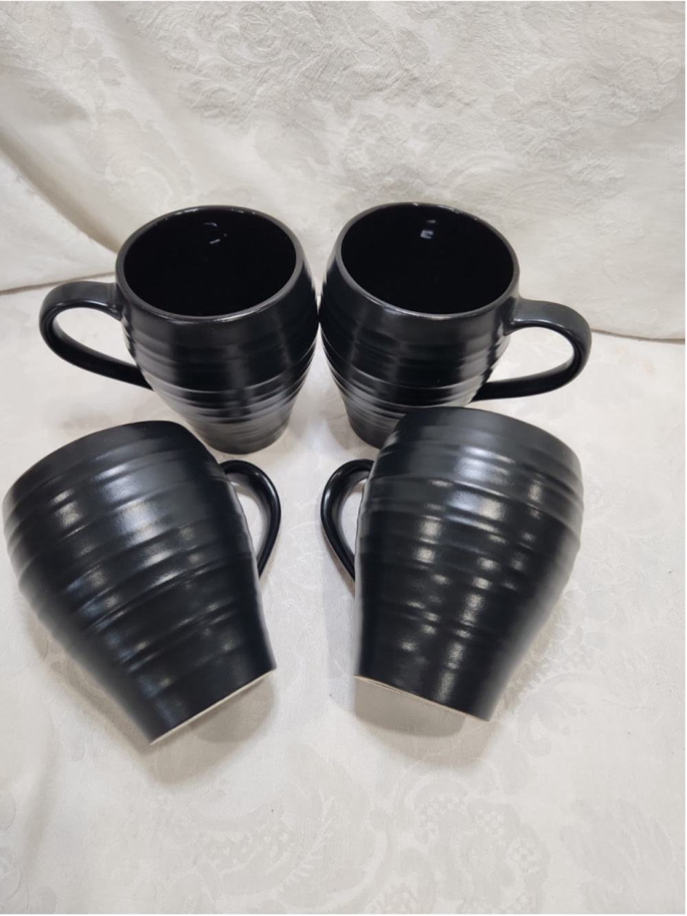 Mikasa Swirl Black on Black Mugs -Set Of 4, Excellent